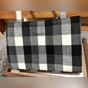 MONDANI NEW YORK FLANNEL HAND BAG NWOT